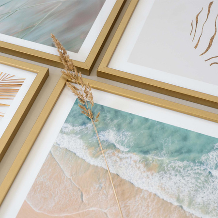 Zestaw plakatów Gold Commitment w ramach z litego drewna w kolorze złotym