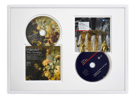 Ramka na 2 płyty CD w kolorze białym. Ramka aluminiowa o rozmiarze 30x40 cm