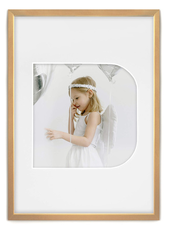 Ramka LITERKA "D" jasne drewno - Ramka z passe partout o rozmiarze 21x30 cm