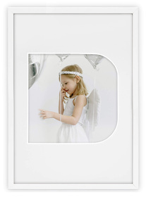 Ramka LITERKA "D" biała - Ramka z passe partout o rozmiarze 21x30 cm