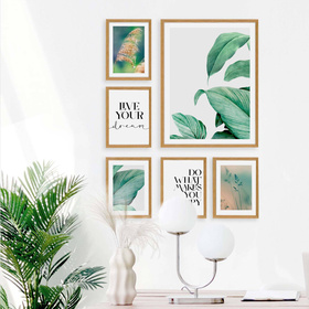 Zestaw plakatów Green Start w ramkach w kolorze naturalnego drewna