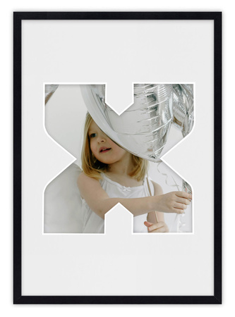 Ramka LITERKA "X" Czarna. Ramka z passe partout o rozmiarze 21x30 cm