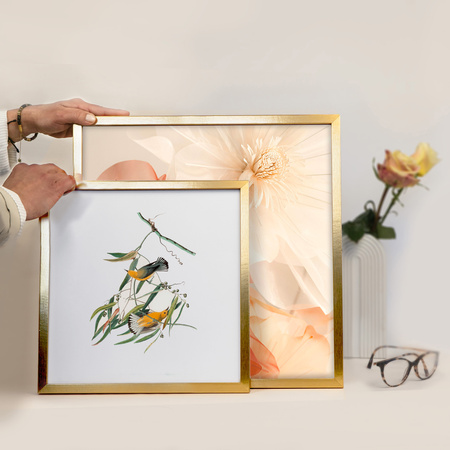 Złota ramka na zdjęcie KEA 30x30 cm