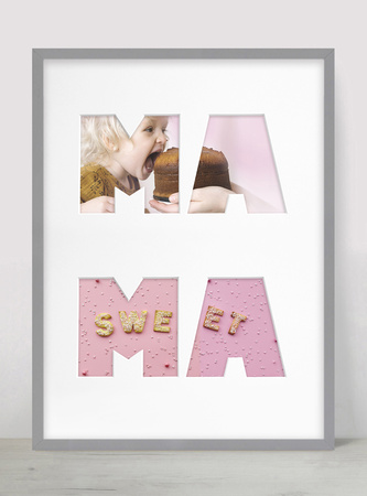 Ramka na zdjęcia MAMA szara. Ramka z passe partout o rozmiarze 30x40 cm