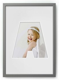 Ramka LITERKA "A" Szara - Ramka z passe partout o rozmiarze 21x30 cm