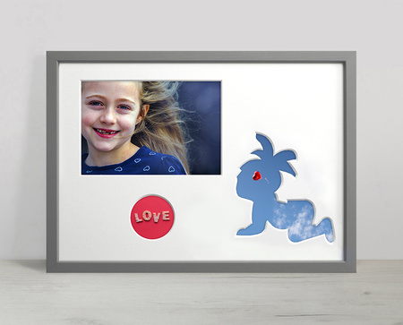Ramka na zdjęcia do pokoju dziecięcego szare. Ramka z passe partout o rozmiarze 21x30 cm