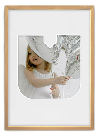 Ramka LITERKA "U" Jasne Drewno. Ramka z passe partout o rozmiarze 21x30 cm