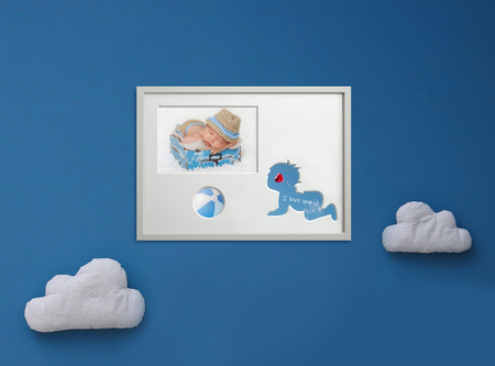 Ramka na zdjęcia do pokoju dziecięcego biała. Ramka z passe partout o rozmiarze 21x30 cm