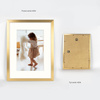 Ramka HEN 30x40 cm, złota z passe-partout 21×30 cm