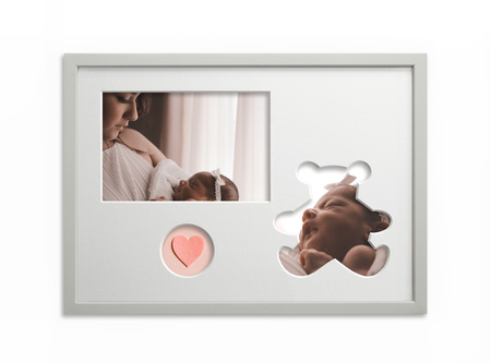 Ramka na zdjęcia do pokoju dziecięcego biała. Ramka z passe partout o rozmiarze 21x30 cm