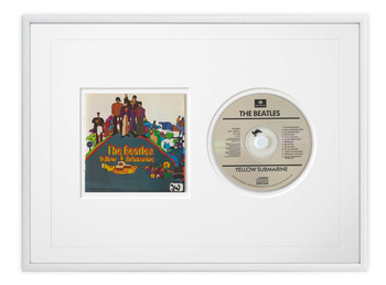 Ramka na płytę CD w kolorze białym. Ramka aluminiowa o rozmiarze 30x40 cm