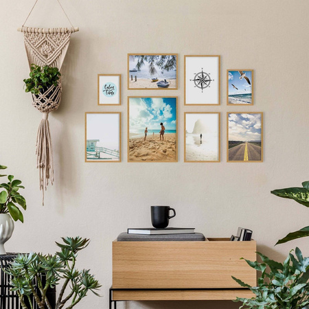 Zestaw jasnobrązowych ramek na 8 zdjęć PINIA 00 GF0009