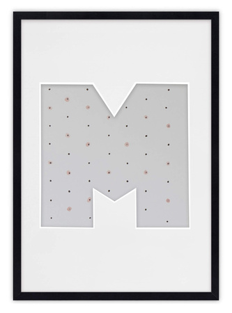 Ramka LITERKA "M" Czarna. Ramka z passe partout o rozmiarze 21x30 cm