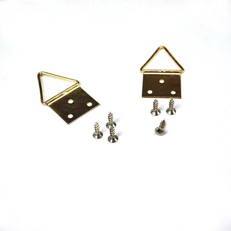 Zestaw mosiężnych wieszaków trójkątnych w rozmiarze 40 mm x 23 mm z wkrętami.