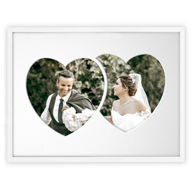 Ramka na zdjęcia 2 SERCA białe. Ramka z passe partout o rozmiarze 30x40 cm