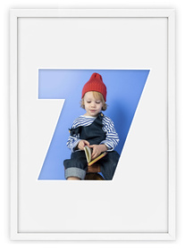 Ramka CYFERKA "7" Biała. Ramka z passe partout o rozmiarze 21x30 cm